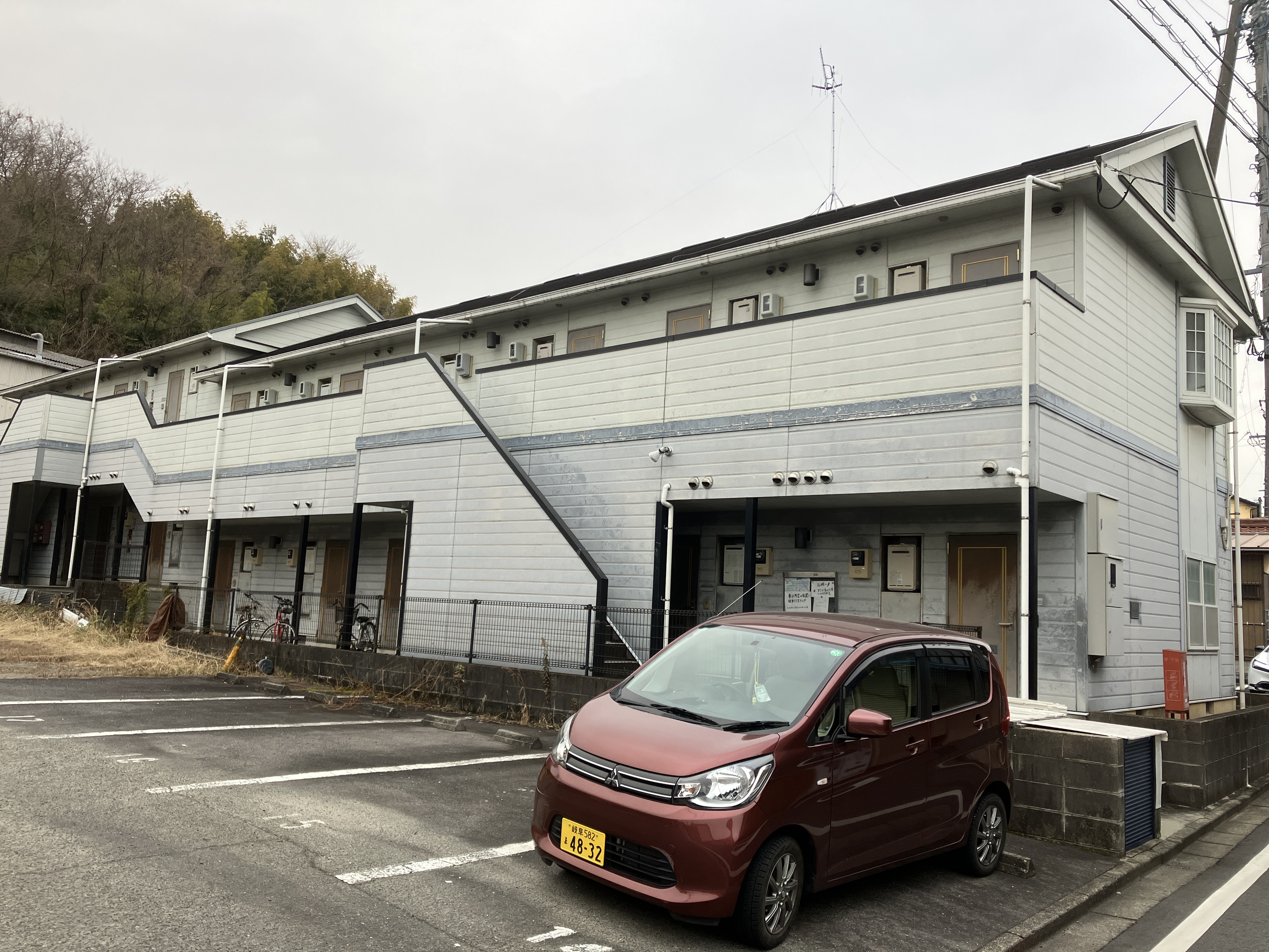 多治見市の外壁塗装、屋根塗装株式会社エスエスの施工事例Before